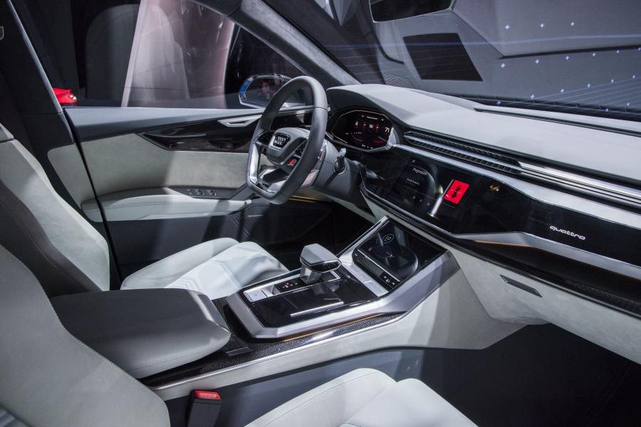 Интерьер Audi Q8 Concept 2017 года  (фото 46 из 46)
